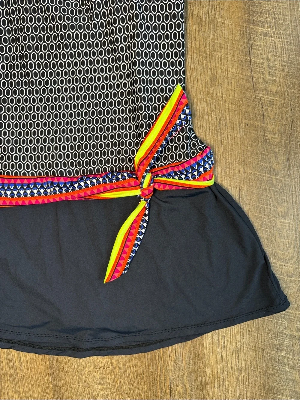 Jag Black Patterned One-Piece Swimsuit with Colorful Trim Size Medium